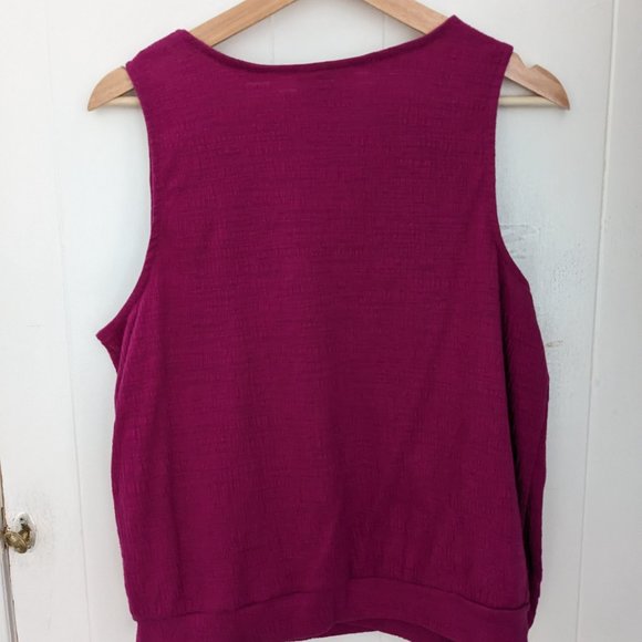 Universal Thread Magenta Faux-Wrap Textured Sleeveless Top - Picture 2 of 4